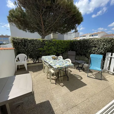아파트 Confortable Avec Terrasse Et Parking A 300m De La - Fr-1-224c-236